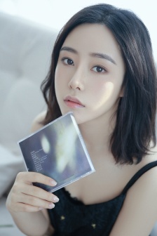女性无裆连体内衣